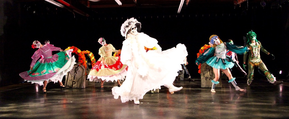 Danza Floricanto/USA’s “Dia de Los Muertos (Day of the Dead)”. Photo by Frank Sandoval.