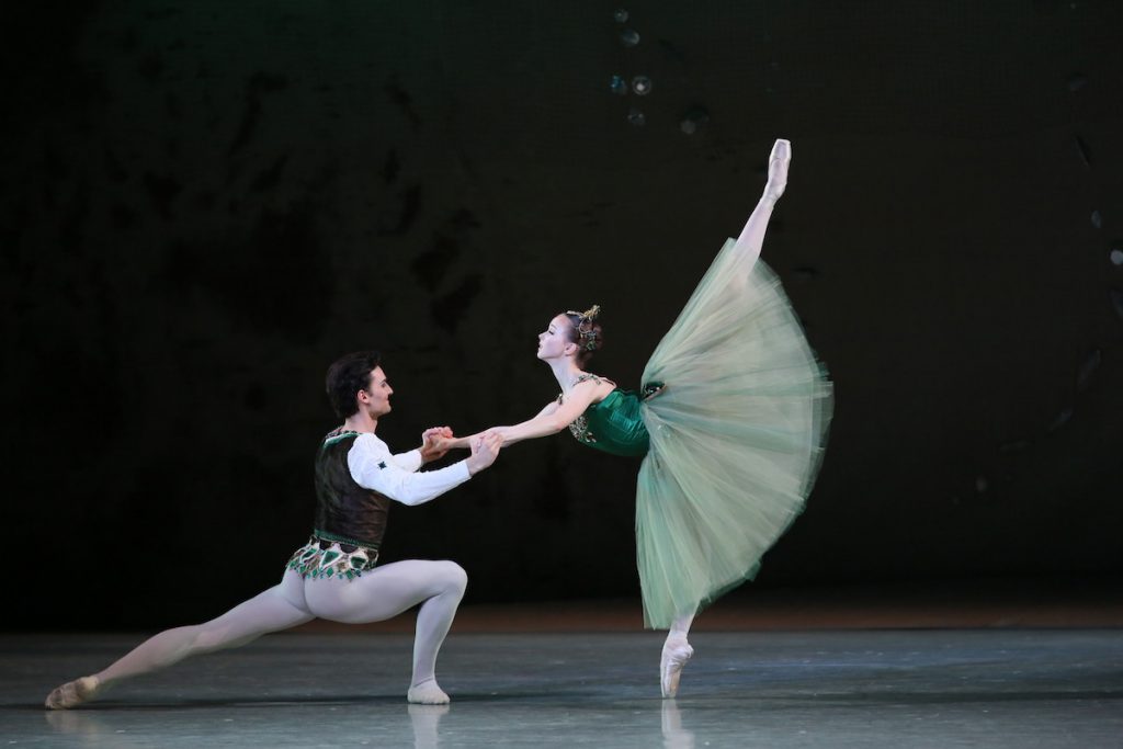 Mariinsky Ballet in “Emeralds”. Photo by Natasha Razina.