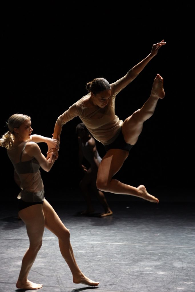 "FAR" - Choreography by Wayne McGregor and staged by Louis McMiller - Photo by Rafael Hernandez courtesy of CalArts