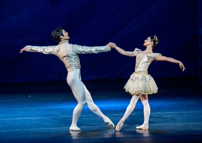 American Ballet Theatre - The Nutcracker - Joo Won Ahn as the Nutcracker Prince, Sarah Lane as the Princes - Photo by Doug Gifford