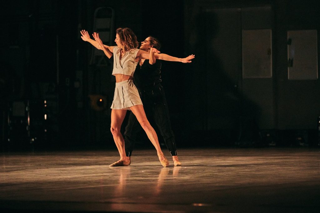 (L to R) Rachelle Rafailedes and Daisy Jacobson in "I fall, I flow, I melt" Choreography by Benjamin Millepied - Photo by Daniel Beres
