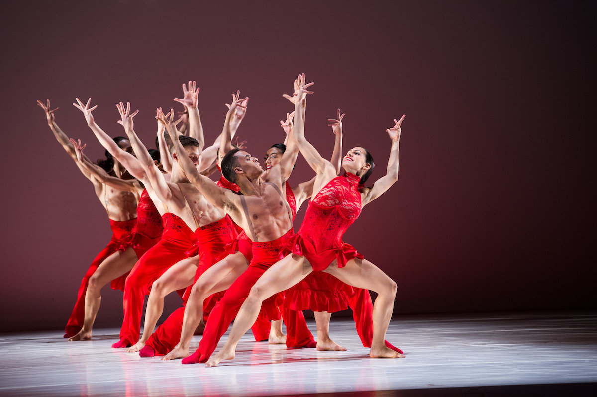 Ballet Hispanico. Photo by Paula Lobo.