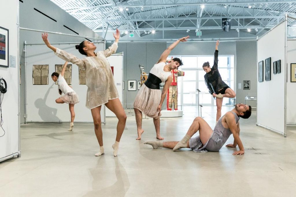 Donna Sternberg and Dancers. Photo by Paul Antico.