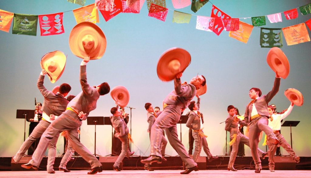 Danza Floricanto/USA - Region: Jalisco, Mariachi Mexicapan - Floricanto male ensemble - Photo courtesy of the company
