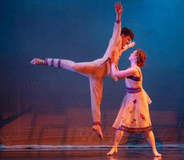 Regina Klenjoski Dance Company - Photo by Lillian Bartlett.
