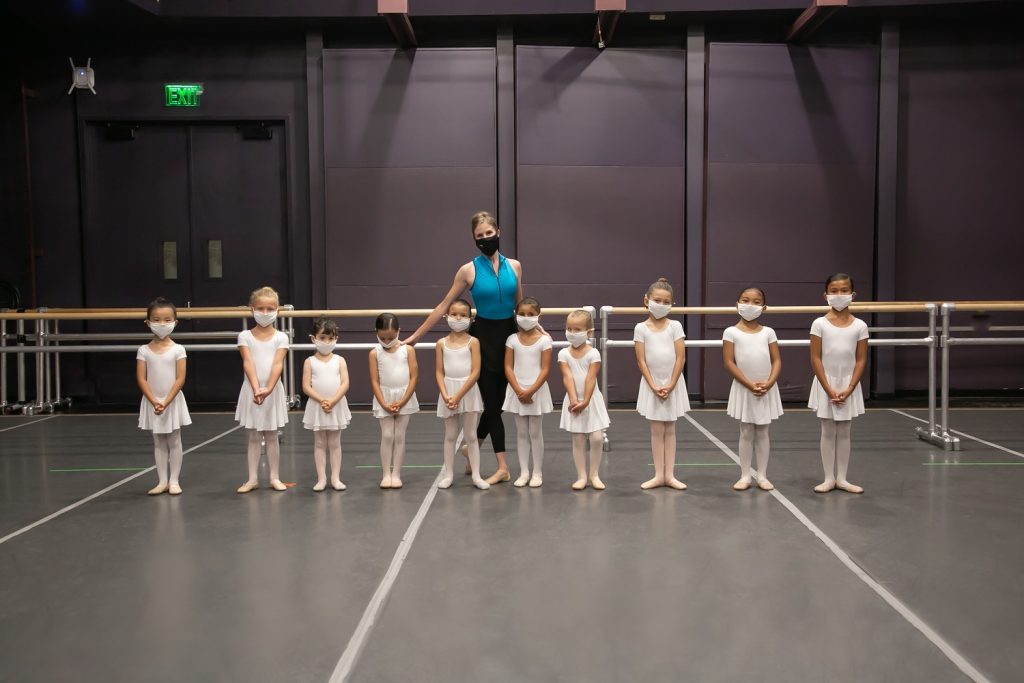 Sarah Jones with students at American Ballet Theatre William J. Gillespie School at the Segerstrom Center for the Arts - Photo courtesy of The Center