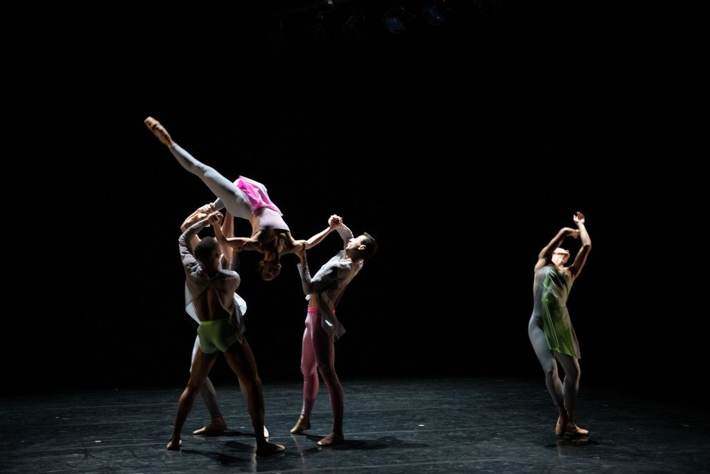 BalletX in “Steep Drop, Euphoric”, choreographer by Nicolo Fonte – Photo by Vikki Sloviter
