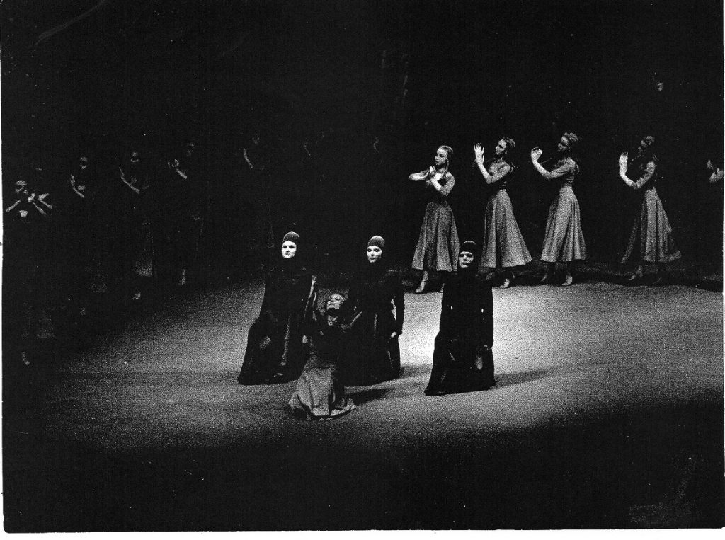 Mary Wigman’s "Le Sacre du Printemps" Part 1 - Mysterious Circle - - Lew Thomas stage right of kneeling women - Photo courtesy of Joan Woodbury