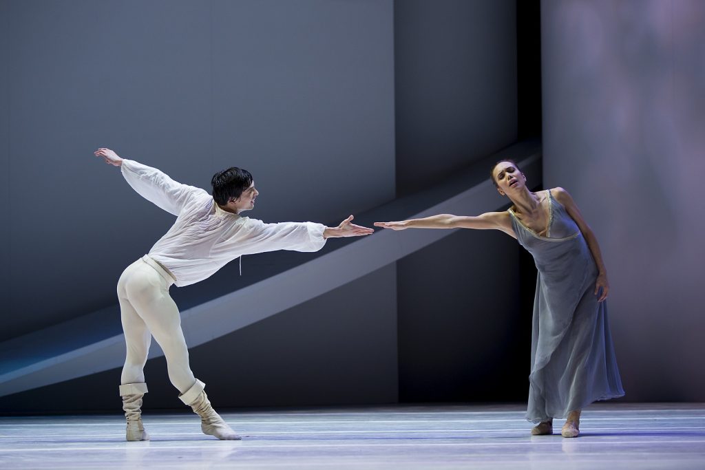 Pacific Northwest Ballet's principal dancers James Yoichi Moore and Noelani Pantastico in Jean Christophe Maillot's "Romeo Et Juliette - Photo: ©-AngelaSterlingPhoto.com