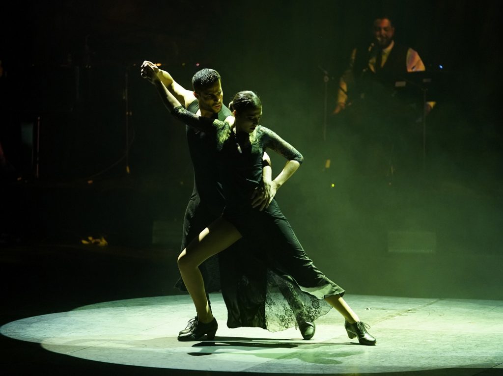 "Luxuria" - David Gutiérrez and Paula Reyes - Photo courtesy of Barcelona Flamenco Ballet