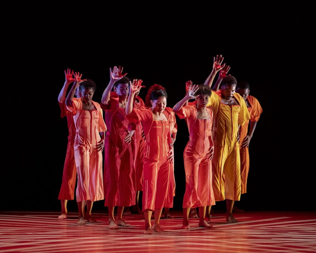 Alvin Ailey American Dance Theater in Robert Battle's excerpt from "Love Stories" - Photo: ©Paul Kolnik