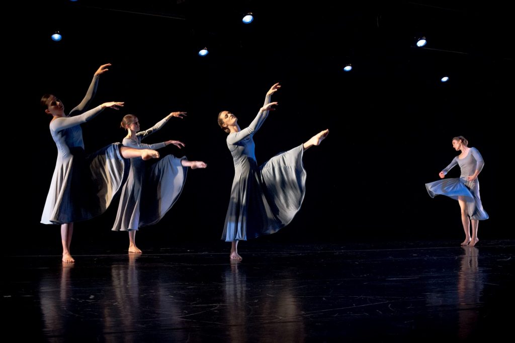 ROOTS AND BRANCHES - Nancy Evans Dance Theatre - (L-R) Noel Dilworth, Jen Hunter, Katrina Amerine, Ashleigh Doede in Nancy McKnight Hauser's "Everness" (1978) - Photo by AyameFoto