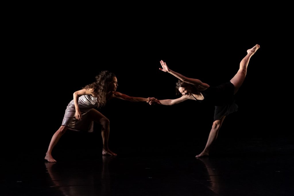 REDCAT's NOW Festival - Week Two - "5 basic movements" (Vagus Excerpt) by Stephanie Zalatel - Photo by Angel Origgi
