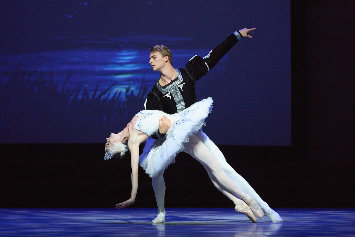 “Swan Lake, White Swan pas de deux” from Reunited in Dance. Photo by Karolina Kuras