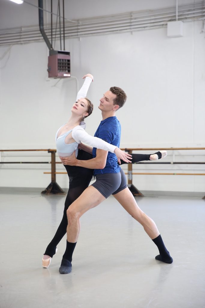 Lyrica and Mate in rehearsal of "Tchai Pas" - Photo courtesy of the artist